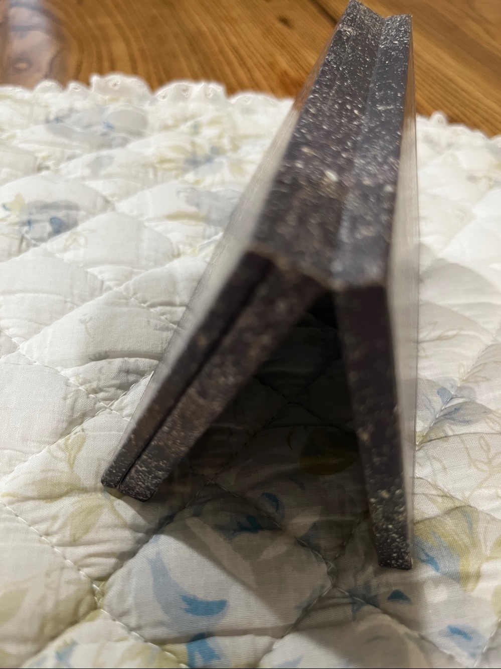 SEINT IIID Palette — Speckled Black & Gold Case. Holds 8 tins - Picture 7 of 8